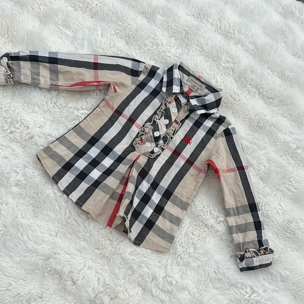 🎀Burberry London XS Nova check signature 1/2 button down traditional girls shirt